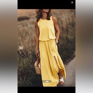 Midi summer dress, size small. 2 pockets. Color is lighter yellow than pictured.